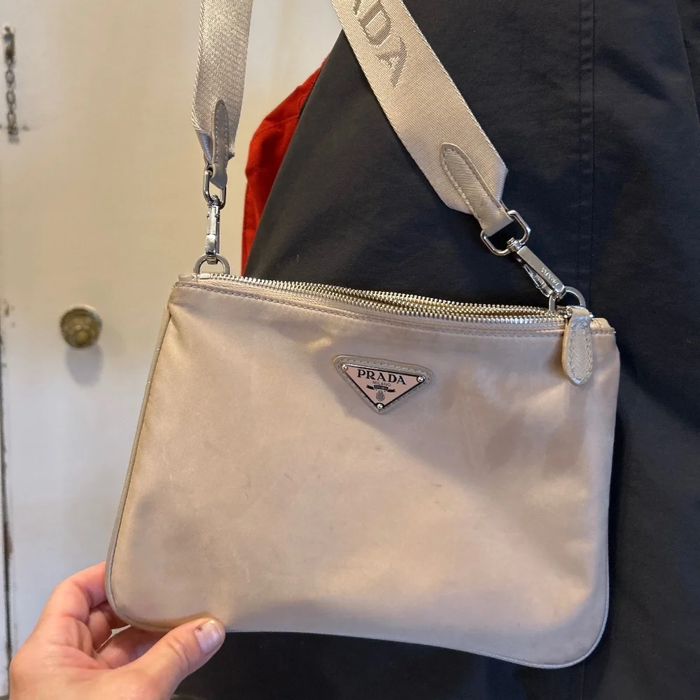Purse - Picture 1 of 11